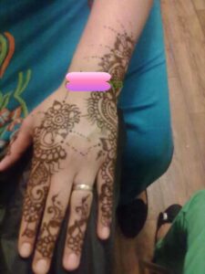 New Mehndi Designs (for girls)